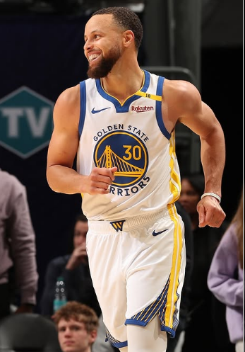 Stephen Curry: The King of Modern Basketball Continues to Inspire