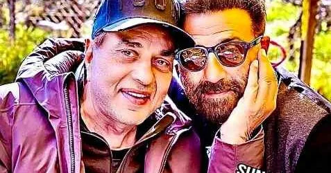 Dharmendra’s Iconic Career and Achievements: Bollywood’s Timeless He-Man